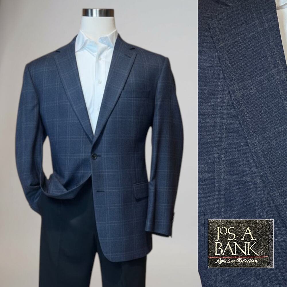 Jos A Bank Signature Collectioin 44L Dark Blue Plaid Sport Coat Blazer